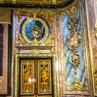 Одна из дверей особняка Половцова :: Георгий А