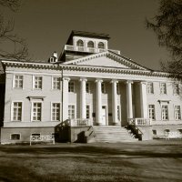 Северо-Запад. Старинная усадьба :: Наталья 