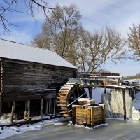Старая мельница зимой.... :: Александр Герасенков