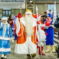 Встреча Деда Мороза на Киевском вокзале :: Александр 