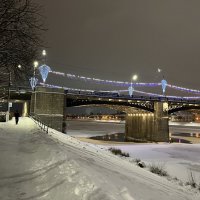 Праздничная иллюминация моста :: Olga Oskolkova