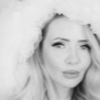 Белое на белом :: Максим 