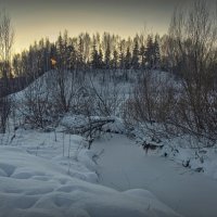 "Заснежило. Январский вечер у речки"© :: Владимир Макаров "Заснежило. Январский вечер у речки"© :: Владимир Макаров