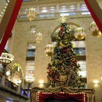 Центральный детский магазин праздничные гулянья :: Анна Воробьева