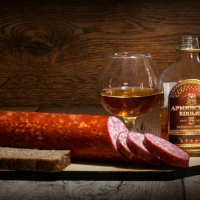 Три кусочечка колбаскии у тебя лежали на столе...:-) :: Андрей Заломленков