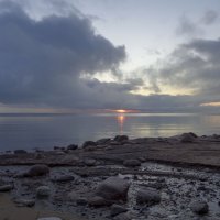 Вечер на море............ :: Юрий Цыплятников