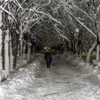 Прогулка по вечернему городу :: Игорь Сикорский