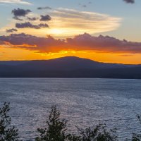 Закат на озере Тургояк. :: Алексей Трухин