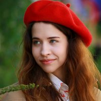 Красная береточка :: Владимир59 