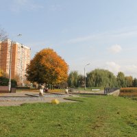 ОСЕННИЙ ГОРОДСКОЙ ПЕЙЗАЖ :: Валентина ОСЕННИЙ ГОРОДСКОЙ ПЕЙЗАЖ :: Валентина