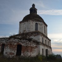 Заброшенная церковь :: Prizrak 777