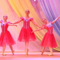 Три девицы... :: Владимир Насыпаный 