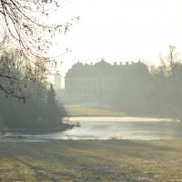 Утро у замка Пщина. :: Константин Белоногов