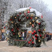Рождественская ярмарка :: Сергей Карачин