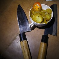 Натюрморт с Халапеньо и японскими ножами. :: Михаил Елочкин