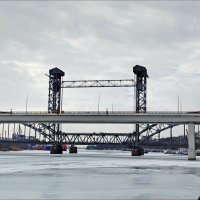 Комбинированный мост, по которому проходят совместно железная и автомобильная дороги через реку Дон! :: Надежда 