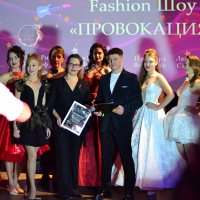 Коллекция вечерних нарядов Натальи Яблочкиной :: Александр Рыжов