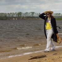 Углич. Городской пляж. :: Николай Нестеренко