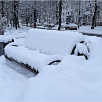 Снежная скамейка. :: Валерия Комова