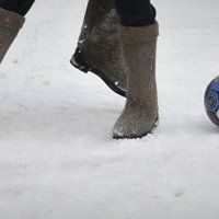 Зимние футбольные гонки: А, Вы, играли в футбол в валенках?! :: Анатолий Пашковский