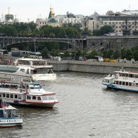 час "пик" на реке :: Олег Лукьянов