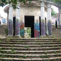 Заброшенный ресторан на горе Ахун :: Наталия Григорьева