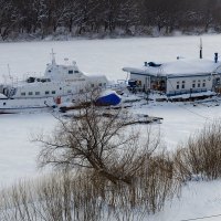 На реке Оке :: Александр Синдерёв