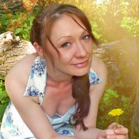 Девушка с цветком одуванчика :: Valziwa 