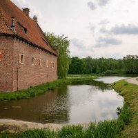 Пейзаж с замком... :: Николай Гирш