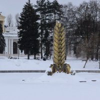 Дремлющий фонтан. :: Наталья Вязигина