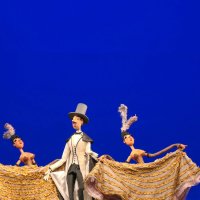 Хосе-Мария Сантьяго Тютькин в оперетте "Букет моей бабушки" :: Валерий Судачок