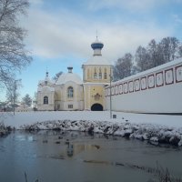 Церковь Тихвинской Божей матери(Крылечко) :: Сергей Кочнев