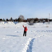 На середине реки :: Татьяна Лютаева