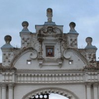 Ворота Верхотурского кремля :: Любовь Сахарова