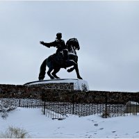 Памятник императрице Елизавете Петровне у Северного иола. :: Валерия Комова