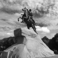 Памятник Петру 1. Городской интерьер :: Наталья 