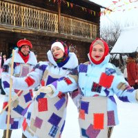 Бродячие артисты.. :: Михаил Курзанцев