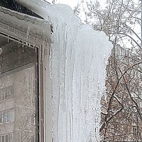 А сосульки все растут :: Елена Семигина