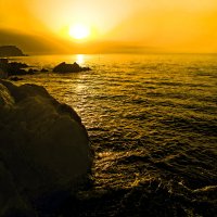 Рассвет на море :: Alexandеr P