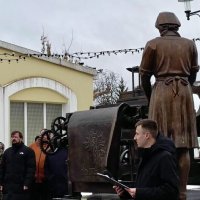 Открытие памятника "Ткачихе" :: Михаил Столяров Открытие памятника "Ткачихе" :: Михаил Столяров