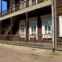 Иркутские дворики :: Татьяна Лютаева