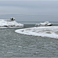 Льды Балтики. :: Валерия Комова Льды Балтики. :: Валерия Комова