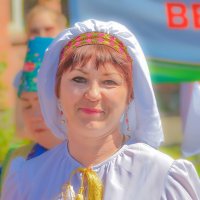 Весенний цветок. :: юрий Амосов