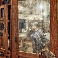 В зеркале старом :: Sergey 