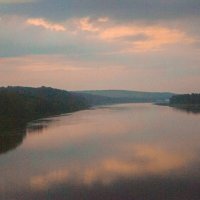 Закат над рекой с железнодорожного моста :: fogmeadowww m