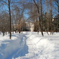 Не торопится весна с мартовской капельююю :: Андрей Заломленков