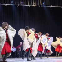 Зажигательные танцы джигитов :: Мариша 