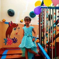 УКРАШЕННАЯ   ЛЕСТНИЦА   В   ДЕТСАДУ :: Анатолий Малобродский