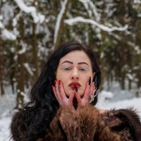 Шубный портрет с коготками. :: Евгений Ермаков