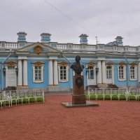 Памятник-бюст Франческо Бартоломео Растрелли :: Татьяна Машошина